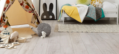 Pavimento laminato per la camera dei bambini